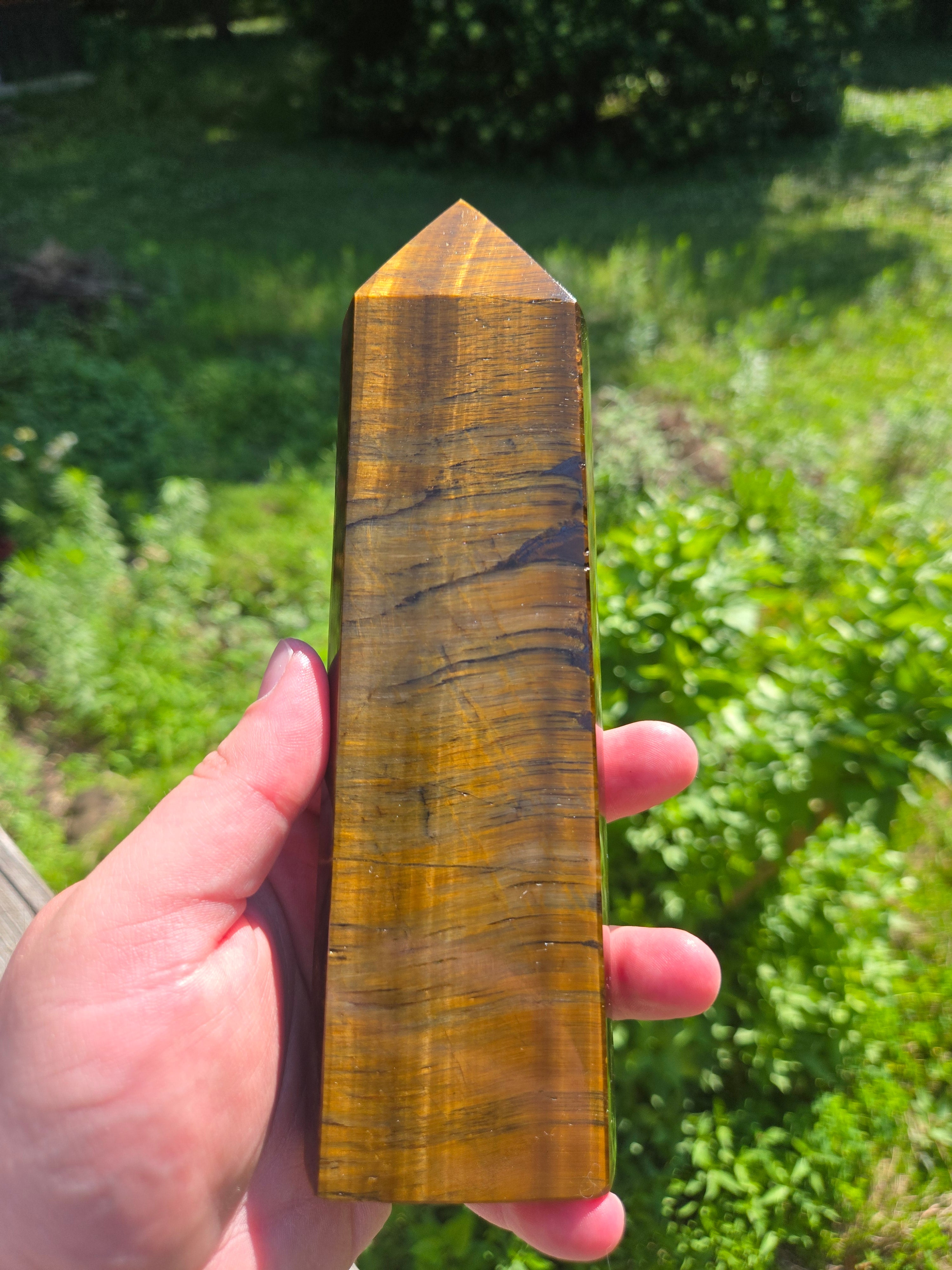 Large Tiger's Eye Tower